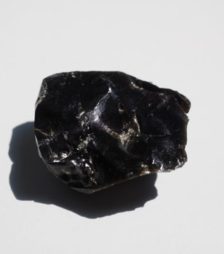 2月7日の誕生石であるカンゴーム（黒水晶）